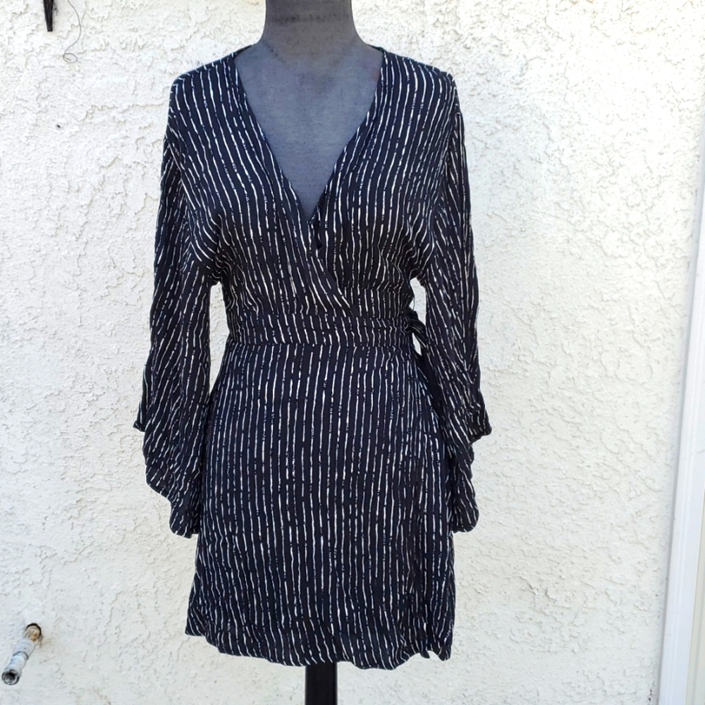 Billabong black patterned wrap tie mini dress
